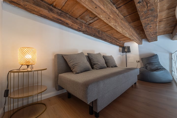 Spazio living privato con posto letto aggiuntivo (su richiesta).