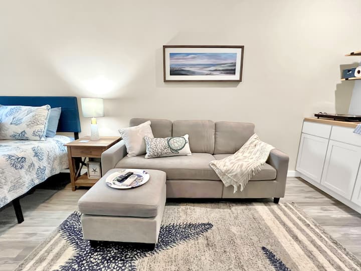 The Sand Dollar Beach At Fwb - Unit 4 - Fort Walton Beach, FL