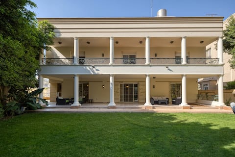 Grand 5BR Villa with Garden | By 5A at New Cairo