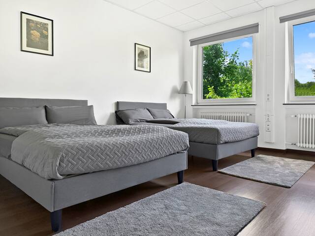 Gruppen-Oase in München – 17 Pers., Kino & Billard gallery image 5