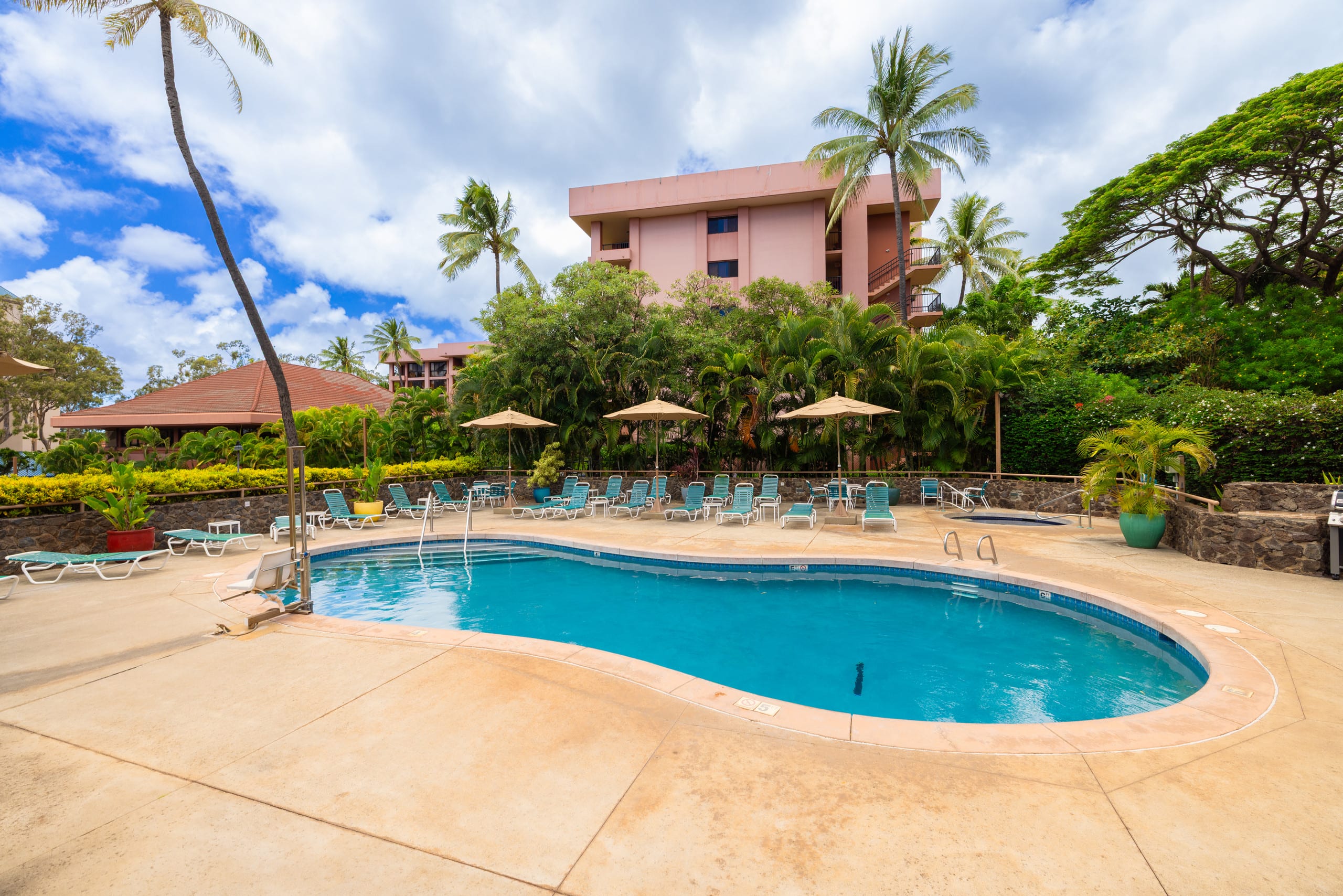 Condo in Lahaina · ★4.33 · 2 bedrooms · 3 beds · 2 private baths - Image 60