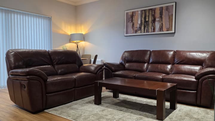Modern Flat Close To Edinburgh! - Livingston