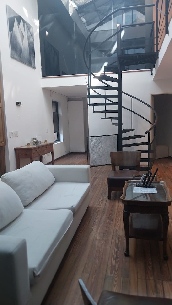 Four-bedroom apartment with patio and grill in Palermo Soho