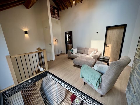Top Airbnb: La Chouette Cottage, Ardennes near Durbuy - Cinema in Érezée