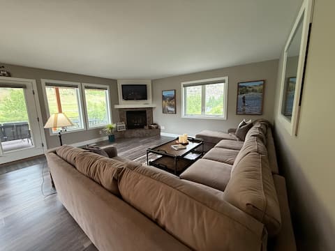 Top performing Airbnb: Stillwater River House Near Tippet Rise in Billings