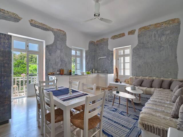 Casa blanca Naousa gallery image 3