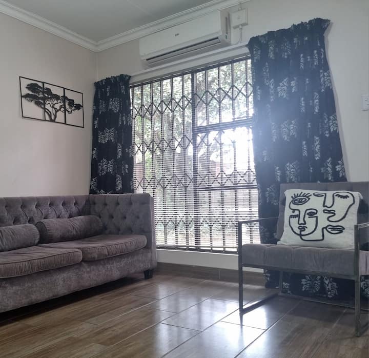1-bedroom Apartment - Vanderbijlpark