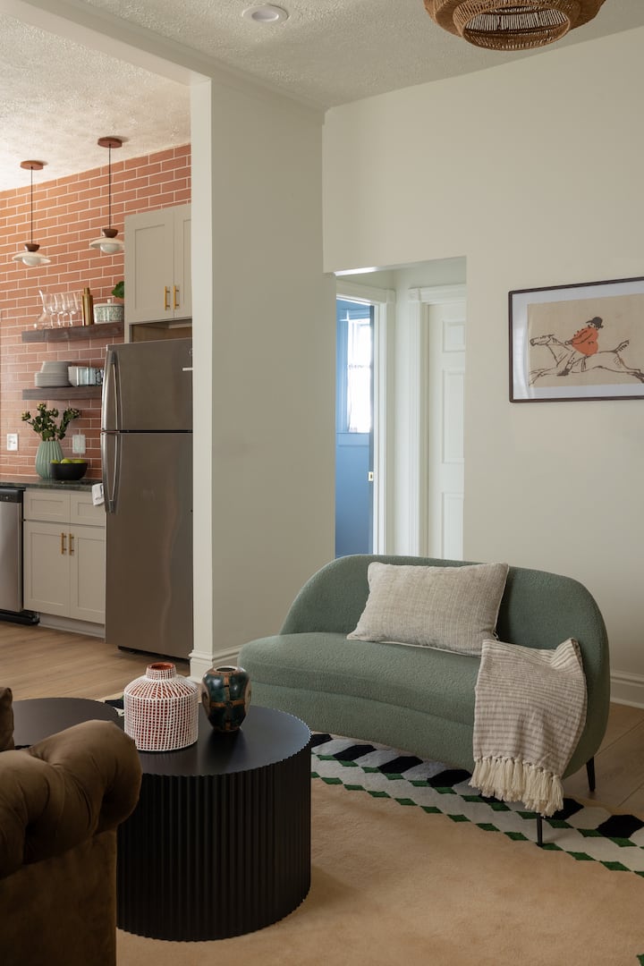 Walkable Retro Retreat With Fire Pit And Game Room - Louisville, KY