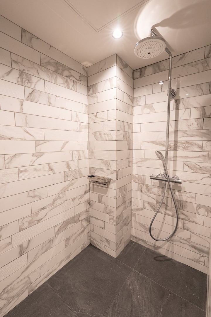 フルバスルーム