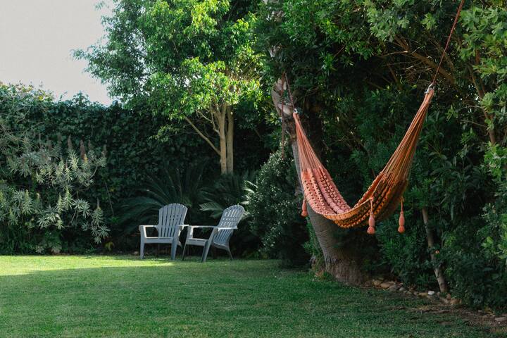 Elegant Seaside Villa, Pool, BBQ gallery image 4