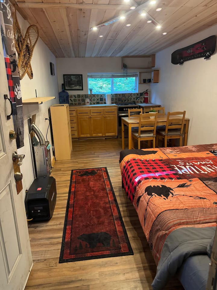“Through The Woods” Cabin @ Ascent Basecamp - Stevens Pass, WA