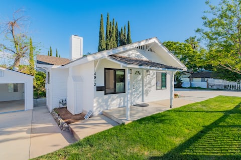 @ Marbella Lane - Classy 3BR Jewel w/ Open Vibe