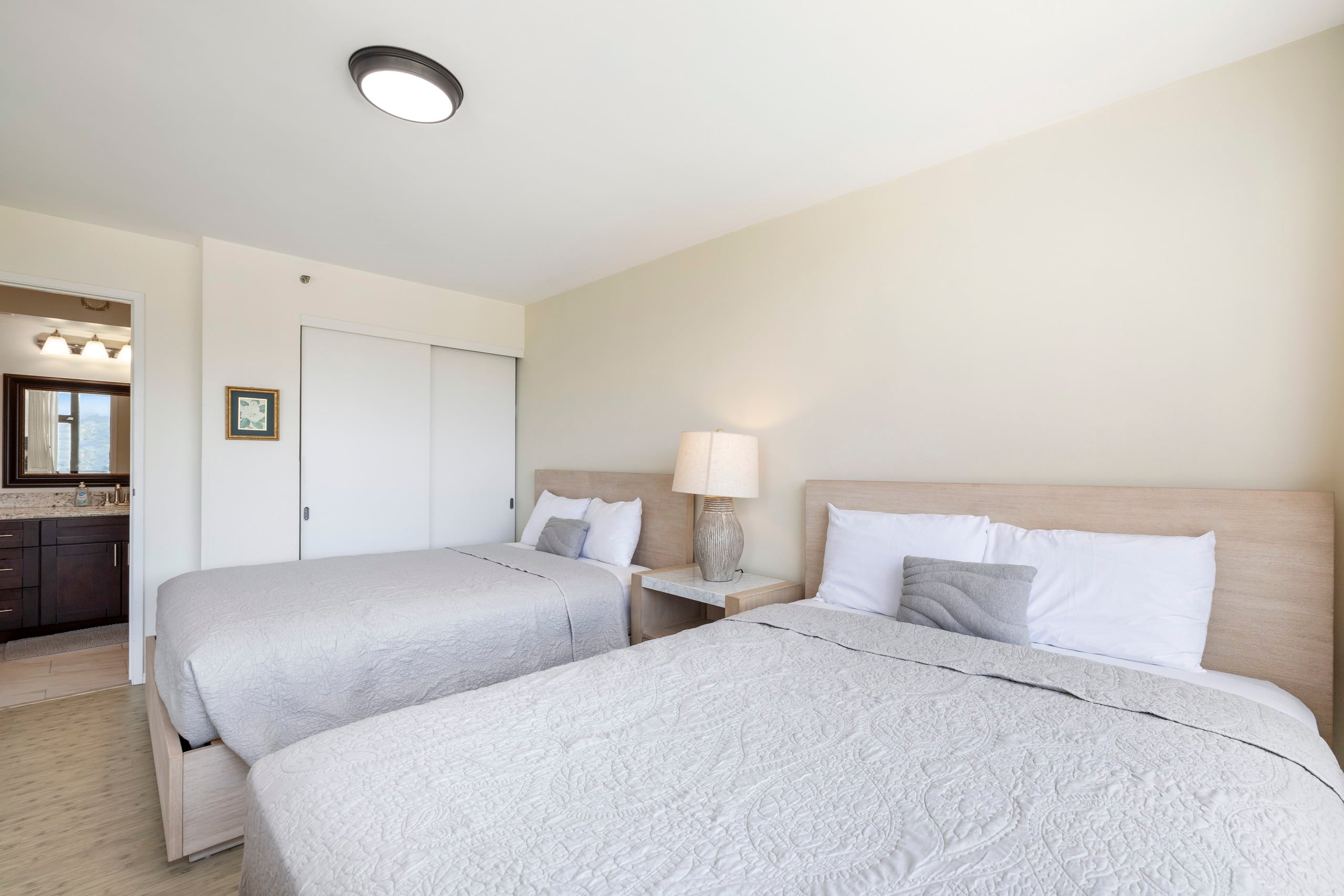 Hotel in Honolulu · ★4.7 · 1 bedroom · 3 beds · 1 private bath - Image 12