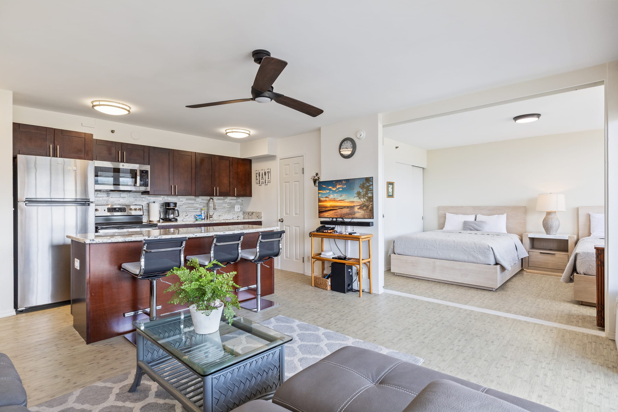 Hotel in Honolulu · ★4.7 · 1 bedroom · 3 beds · 1 private bath - Image 5
