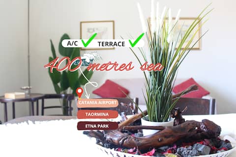 Popular Airbnb listing: “Etna Home” Airport -A/C - Taormina - Naxos -Etna in Riposto