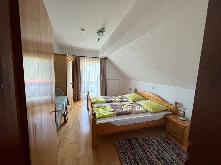 غرفة النوم 1