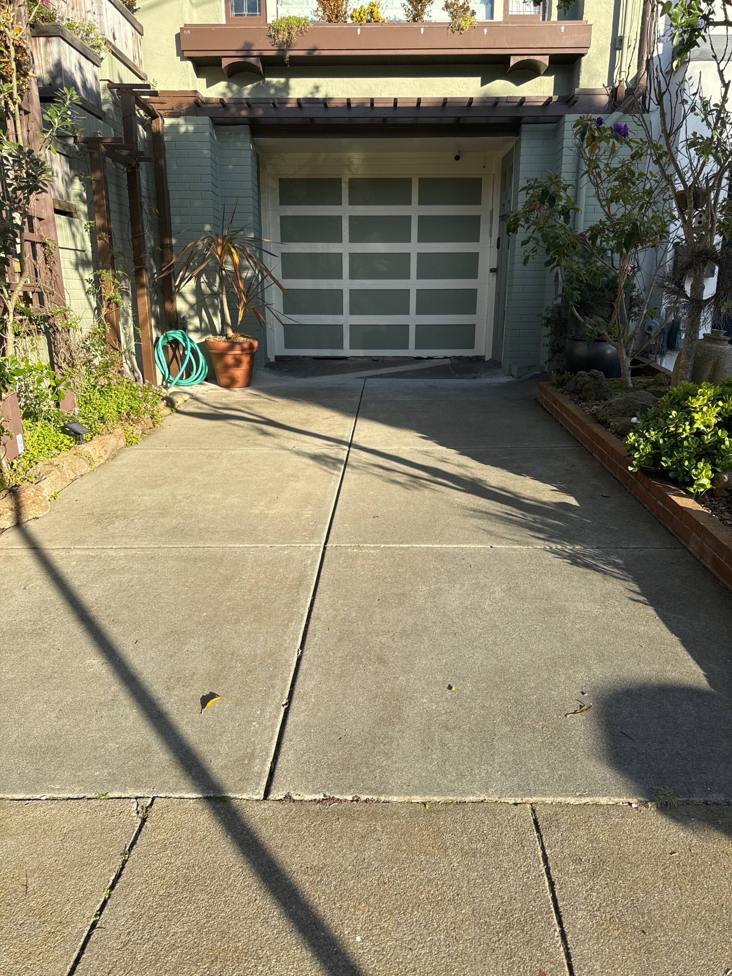 Home in San Francisco · ★4.85 · 1 bedroom · 4 beds · 1 bath - Image 2