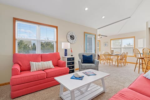 Top performing Airbnb: Secluded With Hot Tub & Fire Pit! - Pet Friendly in Salvo
