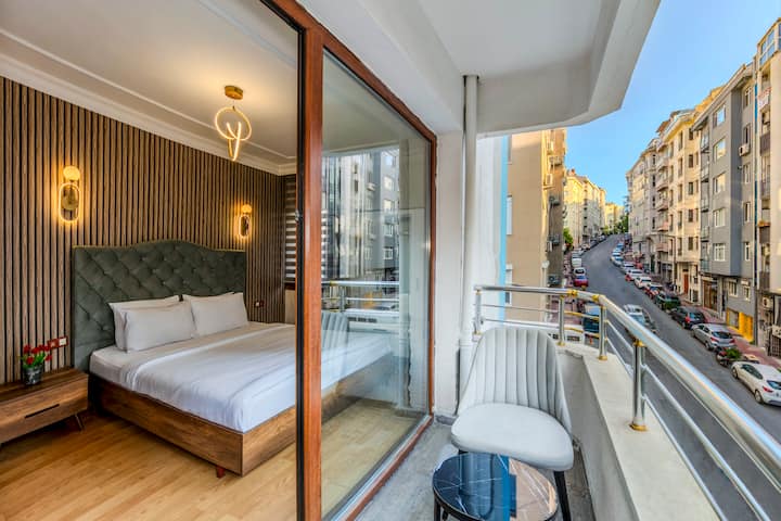 City View 1+1 Balcony  Cihangir Modern Suite - Istanbul