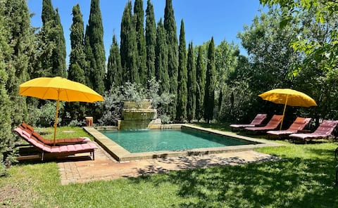 Large Vacation Home 5 minutes from the city center