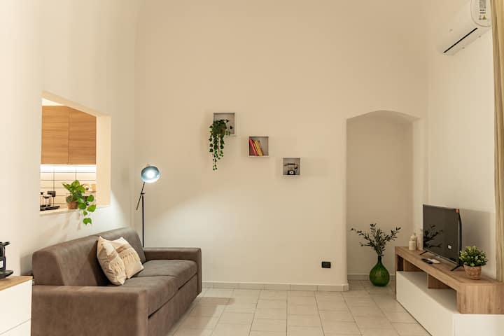 Confortevole salotto con smart Tv con Accesso a Netflix.