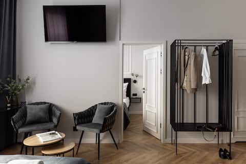 Charm & Chic Suite 33.3 | Main Old Town & Planty