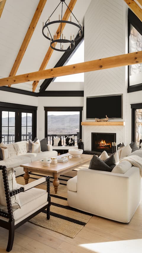 Luxury Cabin Getaway in the Blue Ridge Mountains