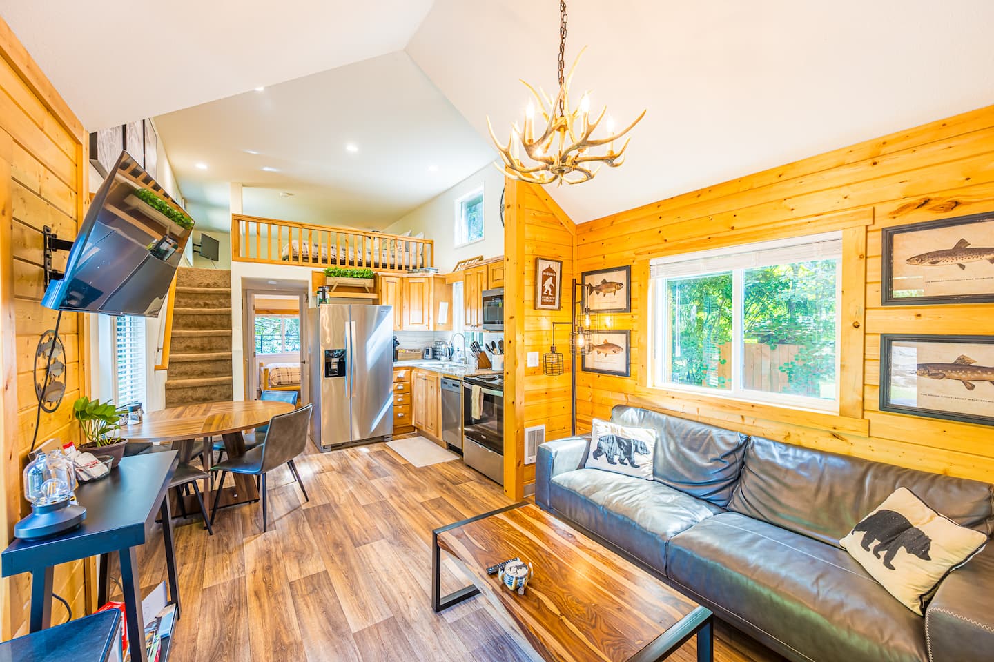 Trout Corner: Forks WA Tiny Home Base photo 2