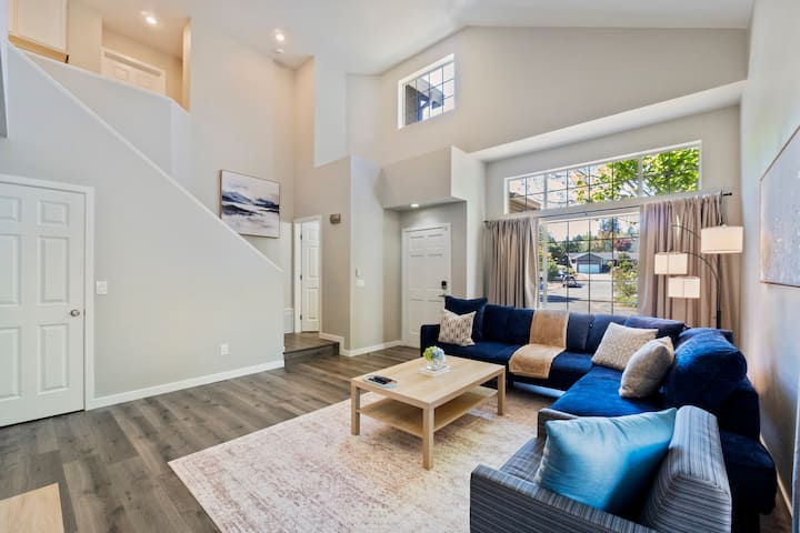 Fully Renovated Private Retreat - Marysville, WA