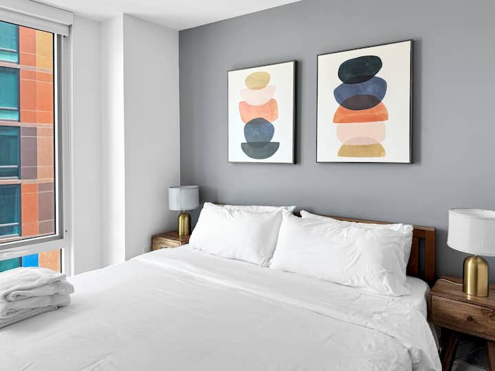 Спална соба бр. 1 | Брачен кревет (широк 150-179 см)