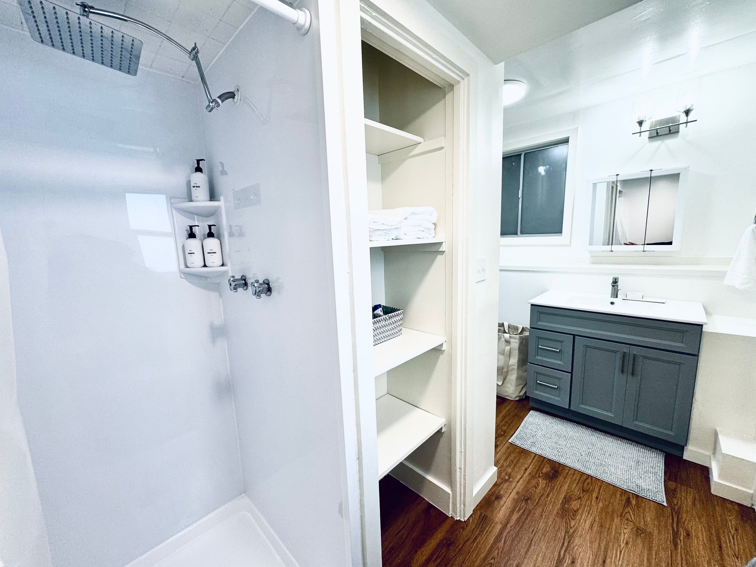 Home in San Francisco · ★5.0 · 1 bedroom · 2 beds · 2 baths - Image 13