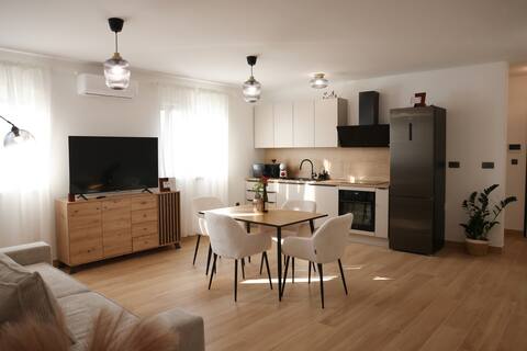 Top performing Airbnb: Modern 2-bedroom apartment in Novi Zagreb Zapad