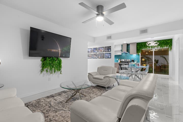 New Luxy Galaxy Stay/ Space/cape Canaveral/disney - Titusville, FL