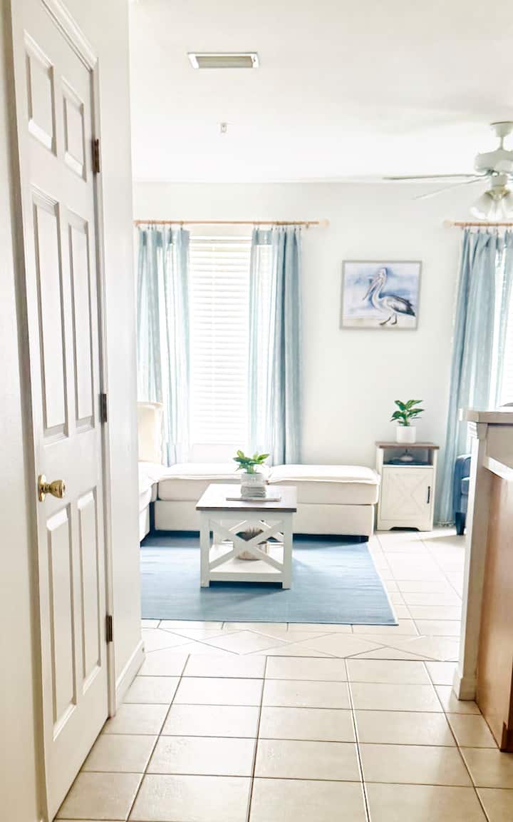 2 King Beds, Patio, Minutes To Downtown & Beach - Fort Walton Beach, FL