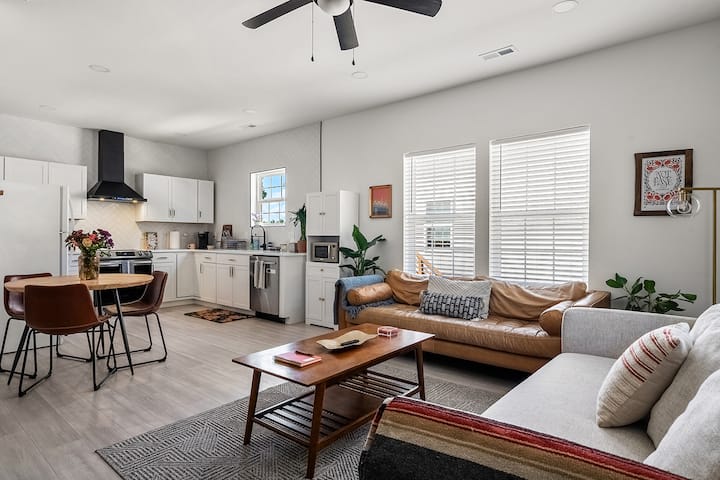 The Camellia Cottage 3bd/2ba Near Downtown/ut - Knoxville, TN