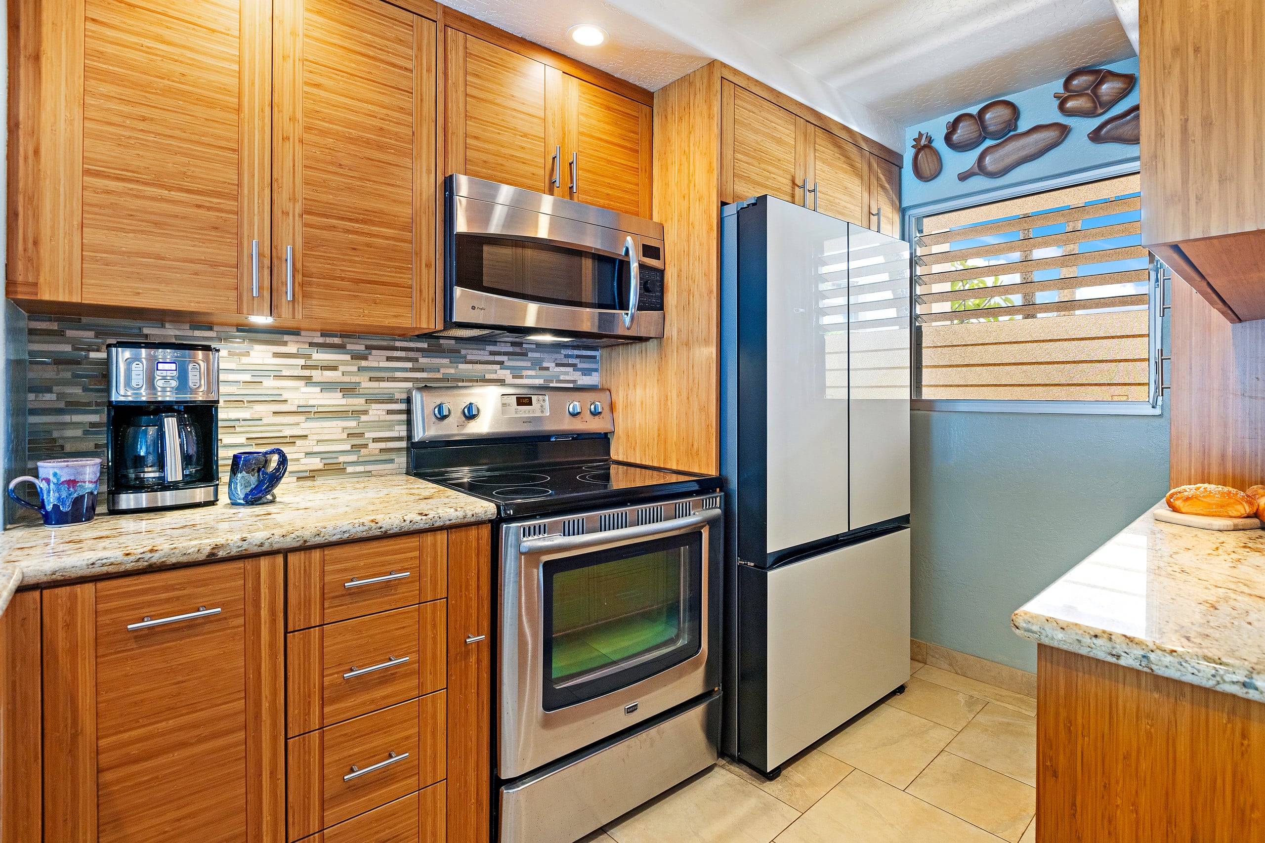 Boldly Oceanfront. Royal Mauian 2-Bedroom Retreat - Image 10