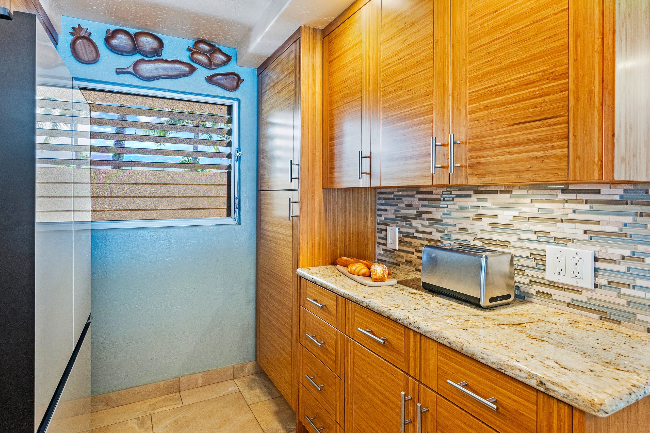 Boldly Oceanfront. Royal Mauian 2-Bedroom Retreat - Image 9