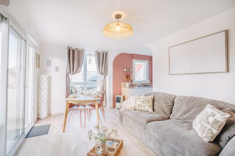 Popular Airbnb listing: Rose Mer: Apartment for 4 people, private parking, 2 steps from the beach in Wimereux