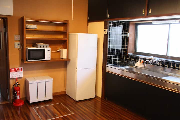 Vacation Rental Piggy's Nichinan
海が望める
日本家屋１軒貸しのお宿 - 구시마시