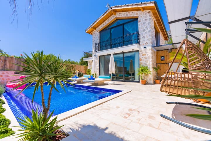 Doğa Manzaralı 6 Kişilik Lüks Villa 07-10184 - Kalkan
