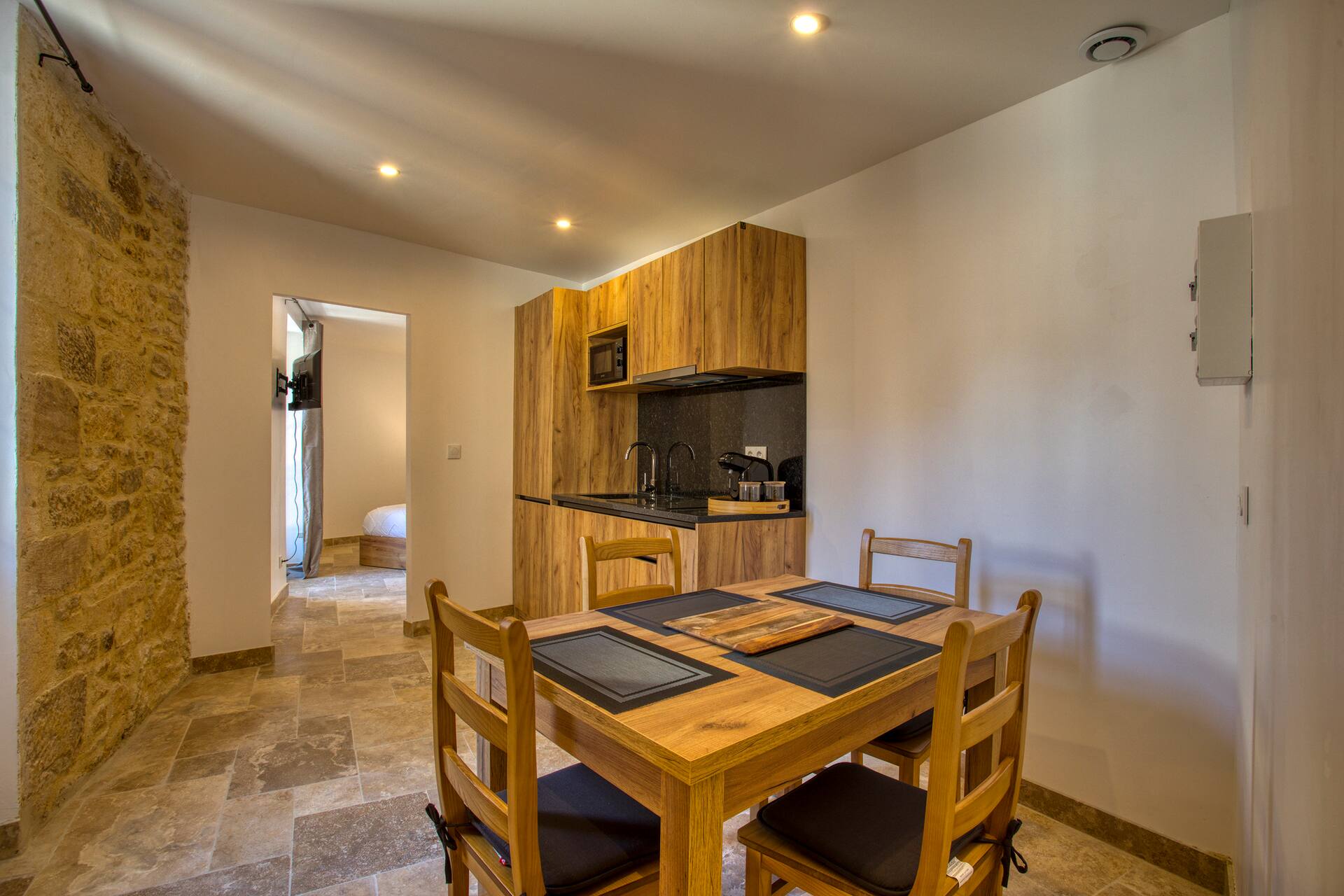 2 rooms, right in the center, ”Sarladina” — photo 3