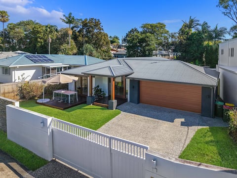 @saltysbythebeach - Your relaxed coastal getaway