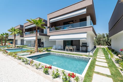Emerald Island Three-Bedroom Villa Private Pool