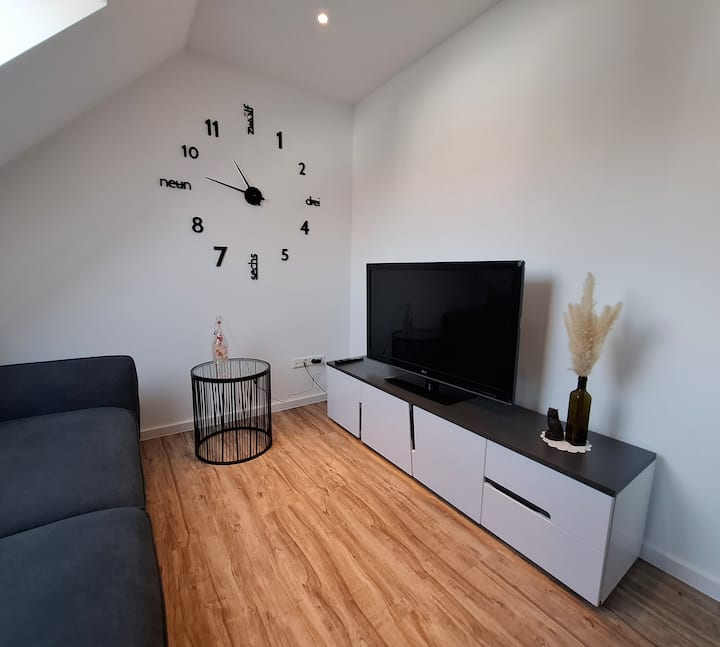 Moderne Dg-wohnung Mit Flair In Guter Lage - Wörth am Rhein