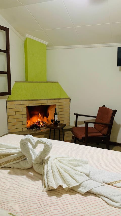 Imóvel de sucesso: Chalet 3 / Chalés Flores da Mata. 2 guests em Santa Teresa