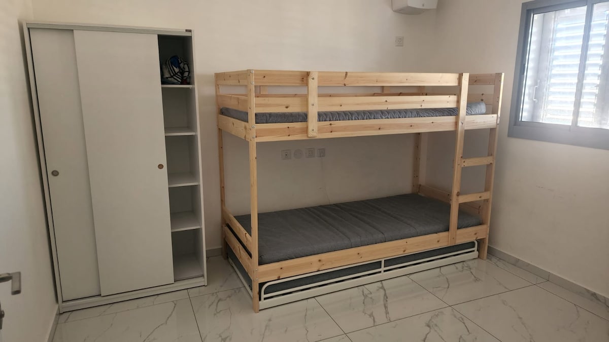 Ова е соба со заштита од ракетни експлозии - Мамад