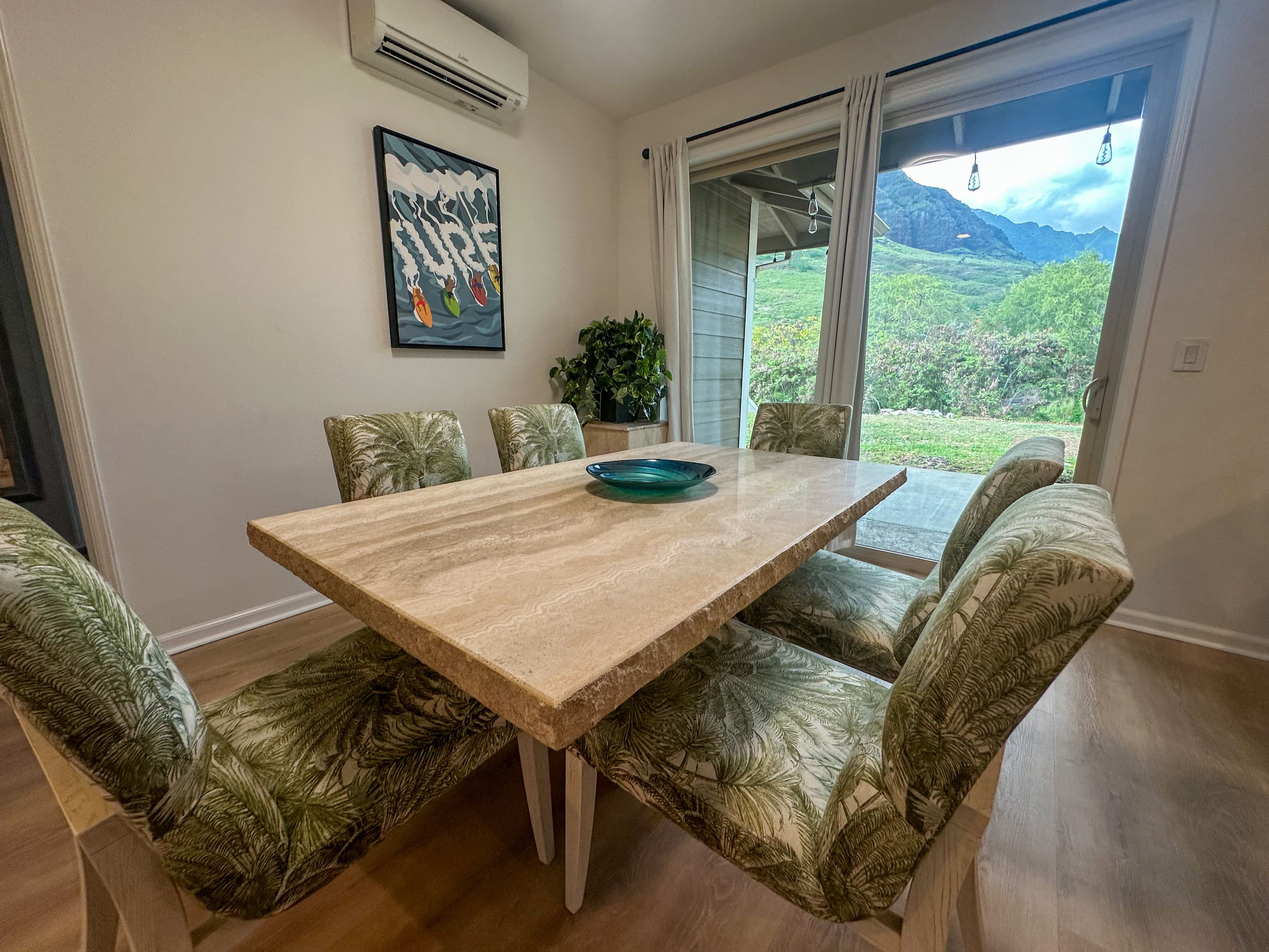 Home in Waianae · ★5.0 · 7 bedrooms · 12 beds · 5.5 private baths - Image 29