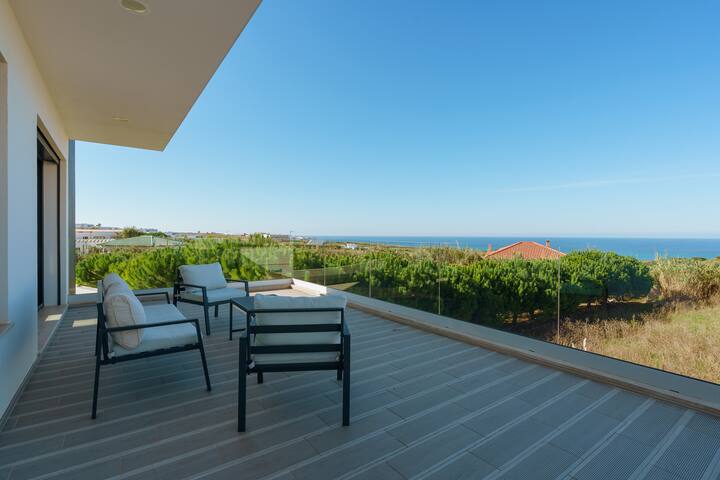 Villa Beach & Friends with ocean view gallery image 4