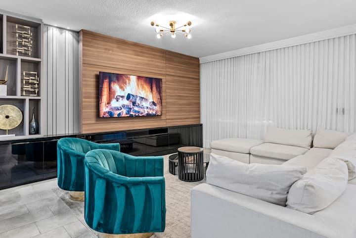 Themed 09 Bedrooms At Storey Lake/pool/game Room - Kissimmee, FL
