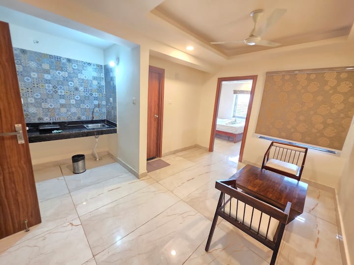 Beachside Retreat With Kitchen And Work Area. - Puri